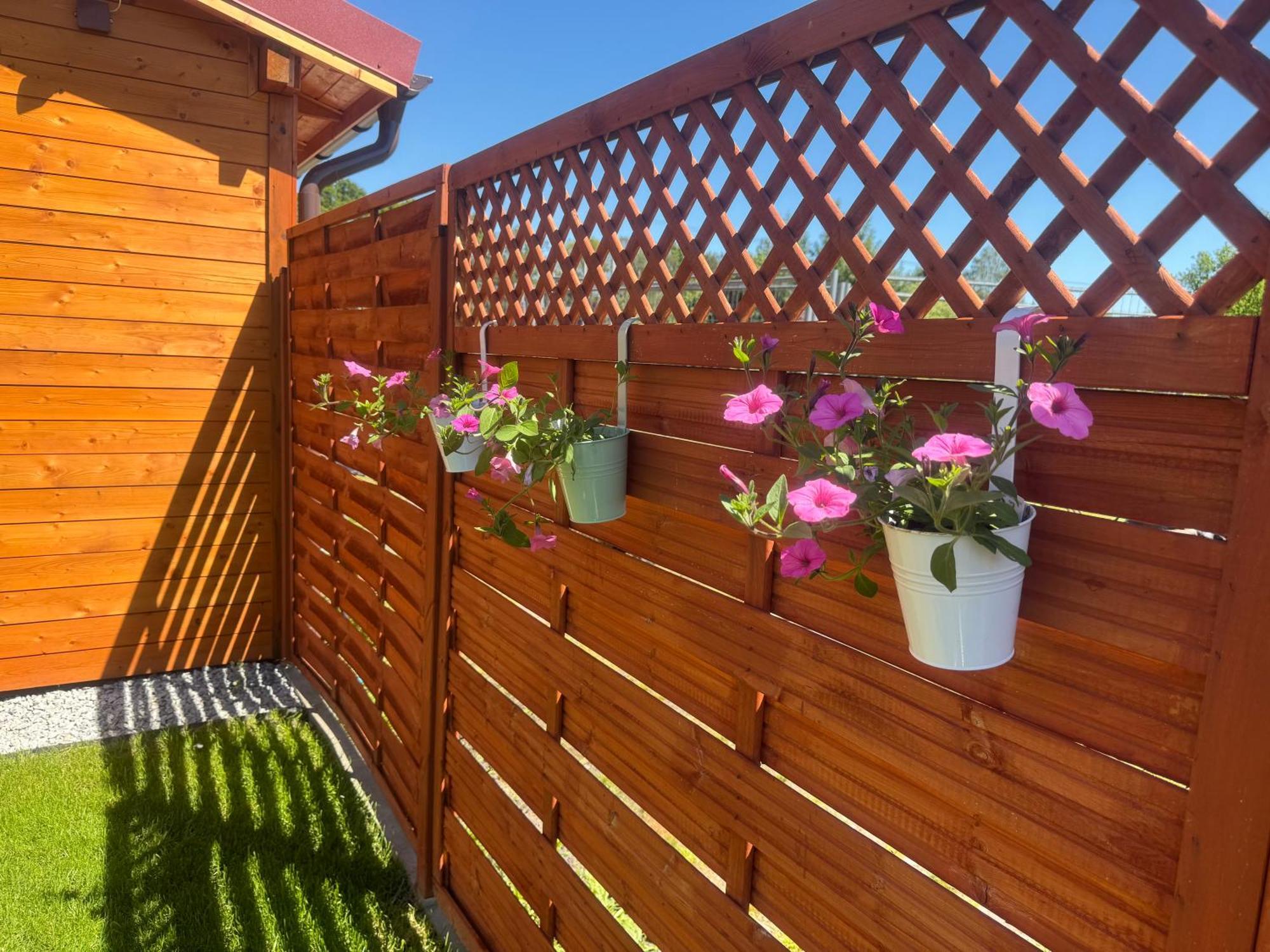 Miodowa Sadyba Domki Caloroczne Kluczbork Ligota Zamecka Exterior foto